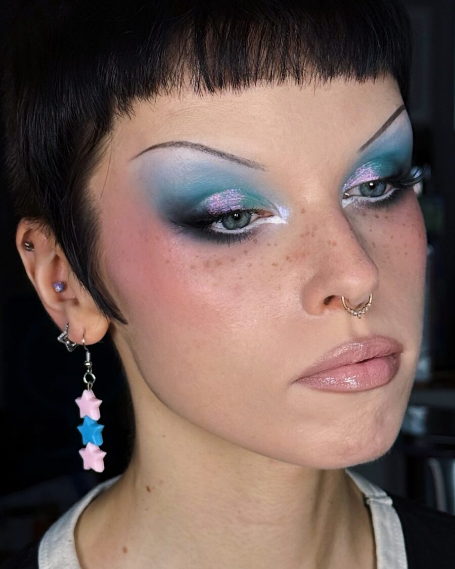 Bold Y2K Makeup with Star Accessories