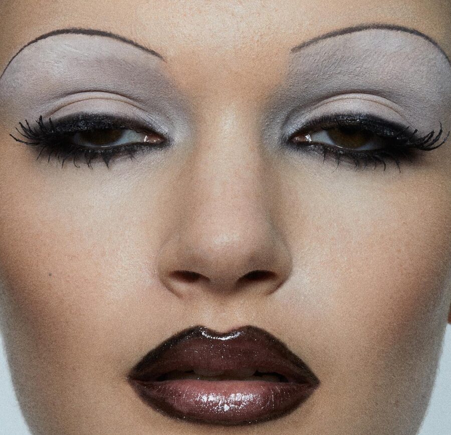 Bold Y2K Glam with Defined Features